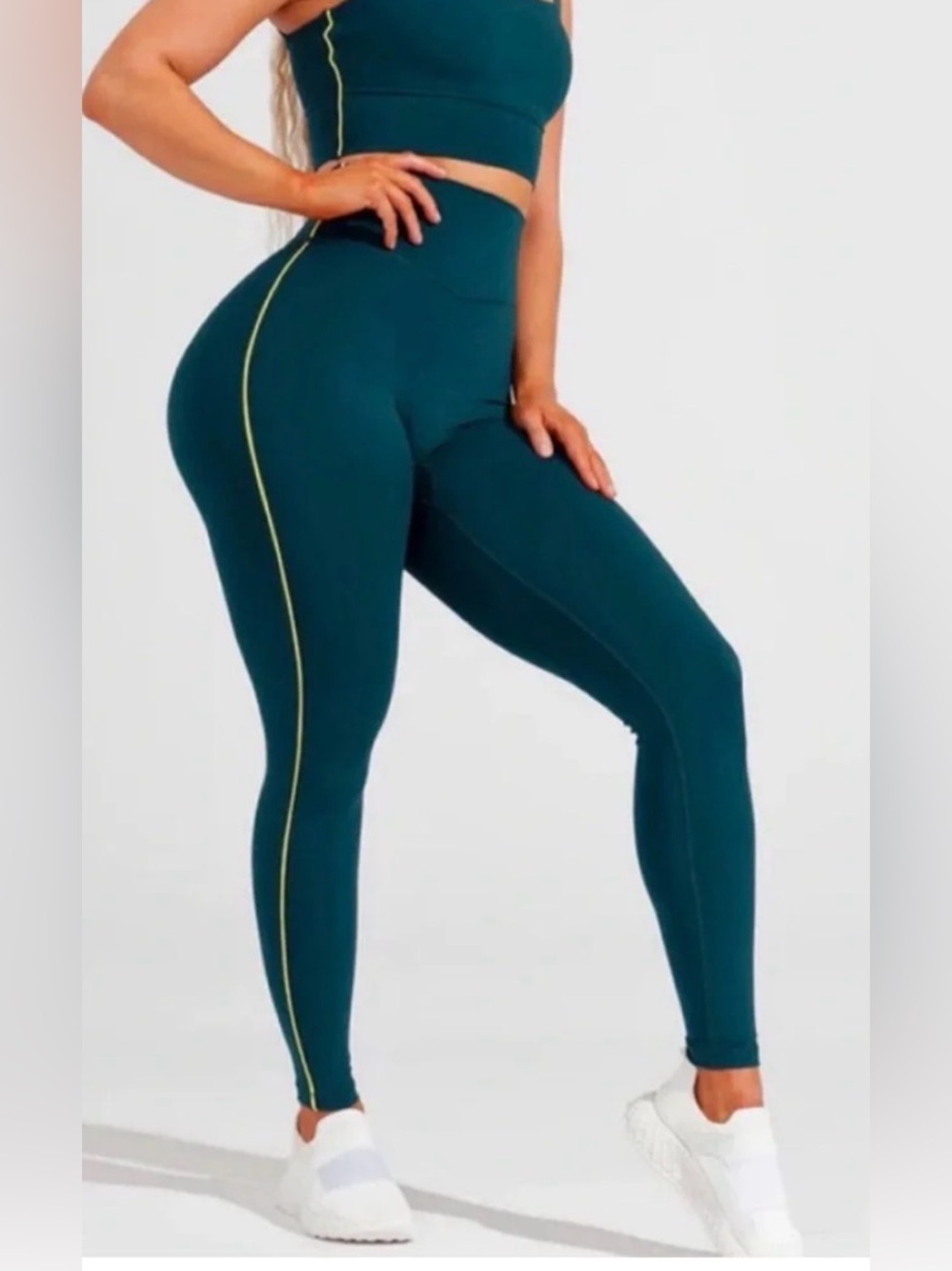 Buffbunny Collection Teal and Neon Yellow Activewear Set Size Small